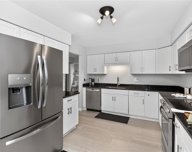 172 Deer Lake Circle - Photo Thumbnail 19