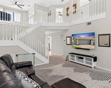 172 Deer Lake Circle - Photo Thumbnail 16
