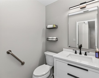172 Deer Lake Circle - Photo Thumbnail 13