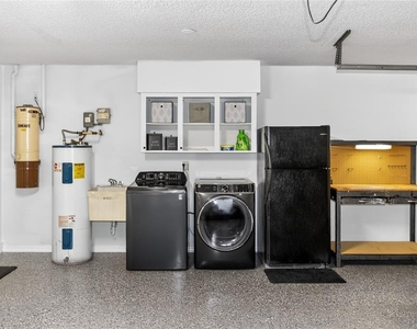 172 Deer Lake Circle - Photo Thumbnail 46