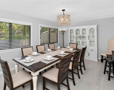 172 Deer Lake Circle - Photo Thumbnail 18
