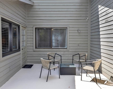 172 Deer Lake Circle - Photo Thumbnail 31