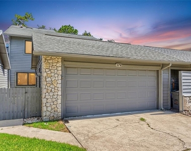 172 Deer Lake Circle - Photo Thumbnail 3