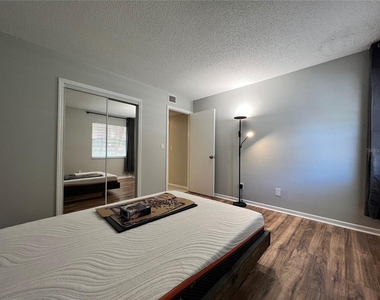 100 Sweetgum Woods Court - Photo Thumbnail 11