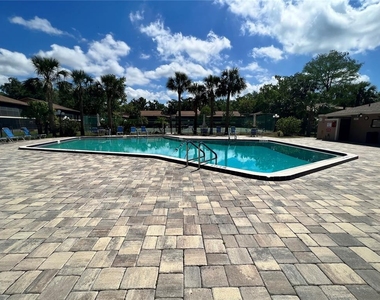 100 Sweetgum Woods Court - Photo Thumbnail 14