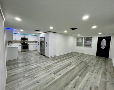 3314 Trask Drive - Photo Thumbnail 4