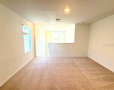 11913 Noble Chase Path - Photo Thumbnail 13