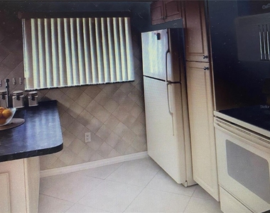 2440 Winding Creek Boulevard - Photo Thumbnail 4
