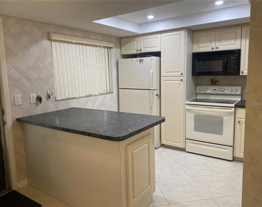 2440 Winding Creek Boulevard - Photo Thumbnail 2