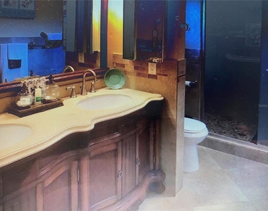 2440 Winding Creek Boulevard - Photo Thumbnail 7