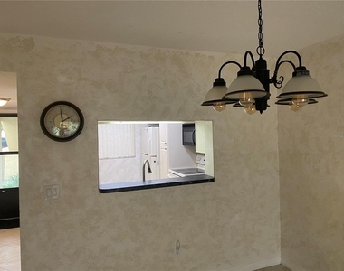 2440 Winding Creek Boulevard - Photo Thumbnail 10