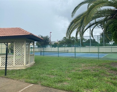 2440 Winding Creek Boulevard - Photo Thumbnail 15