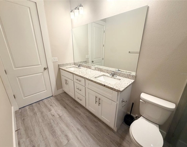 2125 W Saint Joseph Street - Photo Thumbnail 12