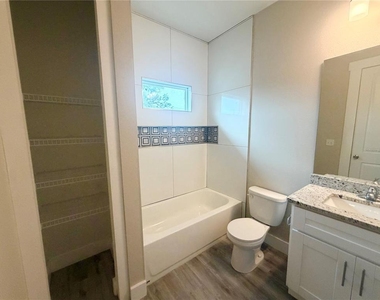 2125 W Saint Joseph Street - Photo Thumbnail 20