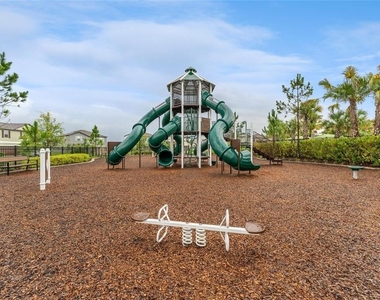 2871 Silver Scallop Loop - Photo Thumbnail 17