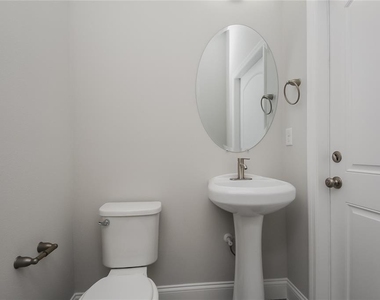 163 Aurelia Court - Photo Thumbnail 10