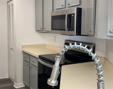 4025 Angel Oak Court - Photo Thumbnail 45