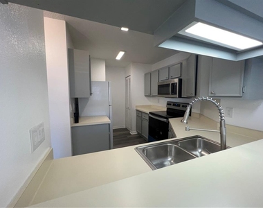 4025 Angel Oak Court - Photo Thumbnail 44