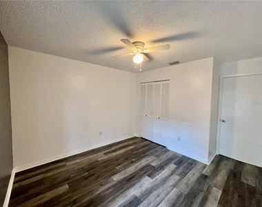 4025 Angel Oak Court - Photo Thumbnail 23