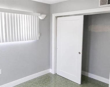 5412 Leilani Drive - Photo Thumbnail 6
