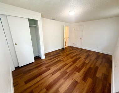1502 W Grace Street - Photo Thumbnail 13