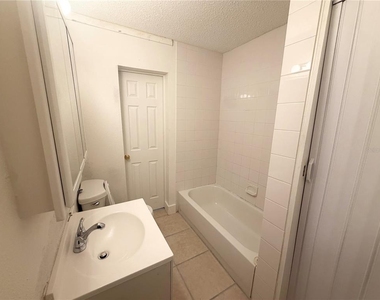 1502 W Grace Street - Photo Thumbnail 10