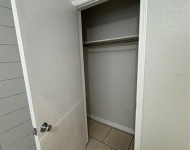 121 E Patterson Street - Photo Thumbnail 10