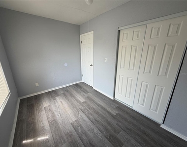 1748 2nd Street Ne - Photo Thumbnail 1
