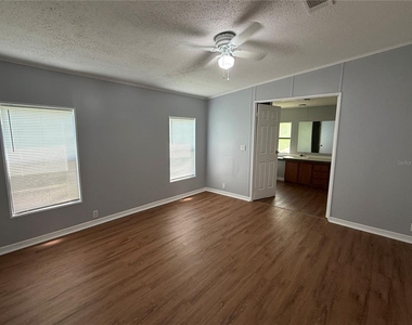 5132 Janes Drive - Photo Thumbnail 2
