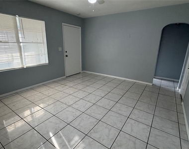 2705 6th Street W - Photo Thumbnail 1