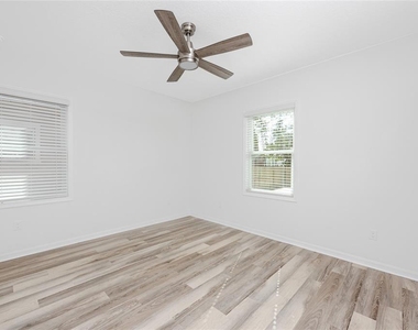 915 E 15th Avenue - Photo Thumbnail 23