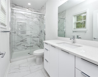 915 E 15th Avenue - Photo Thumbnail 25