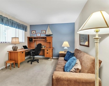 700 Starkey Road - Photo Thumbnail 14