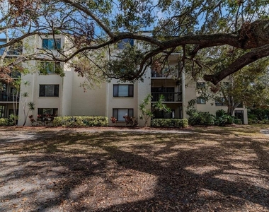 700 Starkey Road - Photo Thumbnail 1