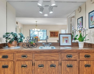 700 Starkey Road - Photo Thumbnail 4