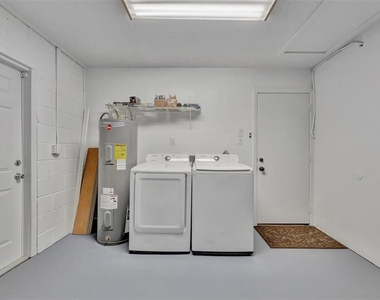 6209 Flamingo Drive - Photo Thumbnail 36