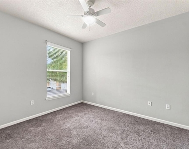 10436 Villa View Circle - Photo Thumbnail 22