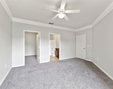 10436 Villa View Circle - Photo Thumbnail 18