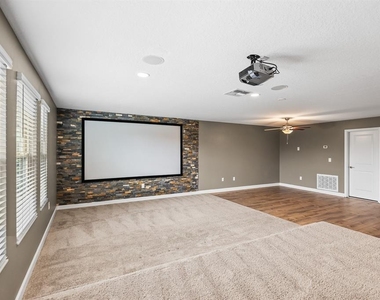 9650 Ivory Drive - Photo Thumbnail 24