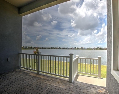 5327 Wishing Arch Drive - Photo Thumbnail 4