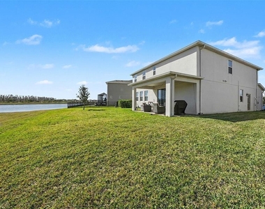 2326 Village Amble Loop - Photo Thumbnail 4