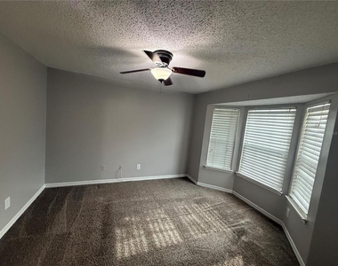 2302 Maki Road - Photo Thumbnail 22