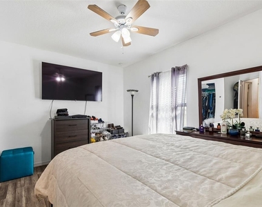 13046 Linden Drive - Photo Thumbnail 13