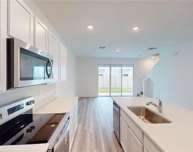 17280 Bigleaf Mahogany Lane - Photo Thumbnail 11