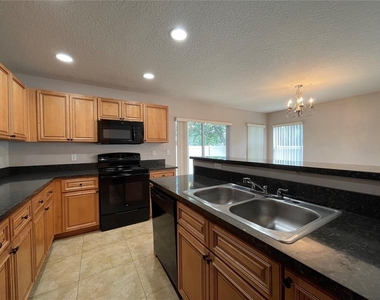 10815 Great Carlisle Court - Photo Thumbnail 5