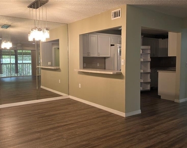 12119 Sunny Glen Lane - Photo Thumbnail 2