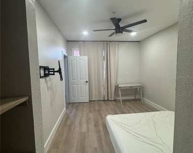 5000 Culbreath Key Way - Photo Thumbnail 8