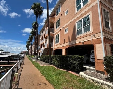 5000 Culbreath Key Way - Photo Thumbnail 2