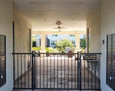 29821 Southwell Lane - Photo Thumbnail 18