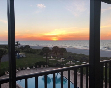 1460 Gulf Boulevard - Photo Thumbnail 5